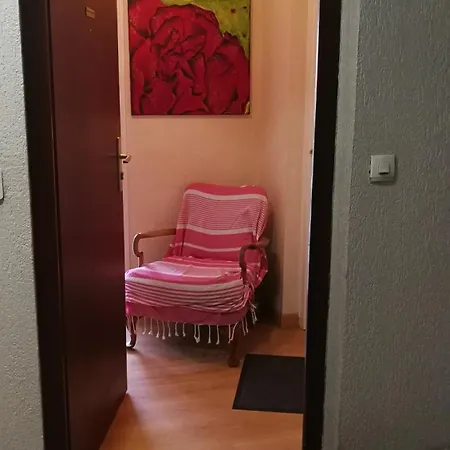 Nine Séjour chez l'habitant *
